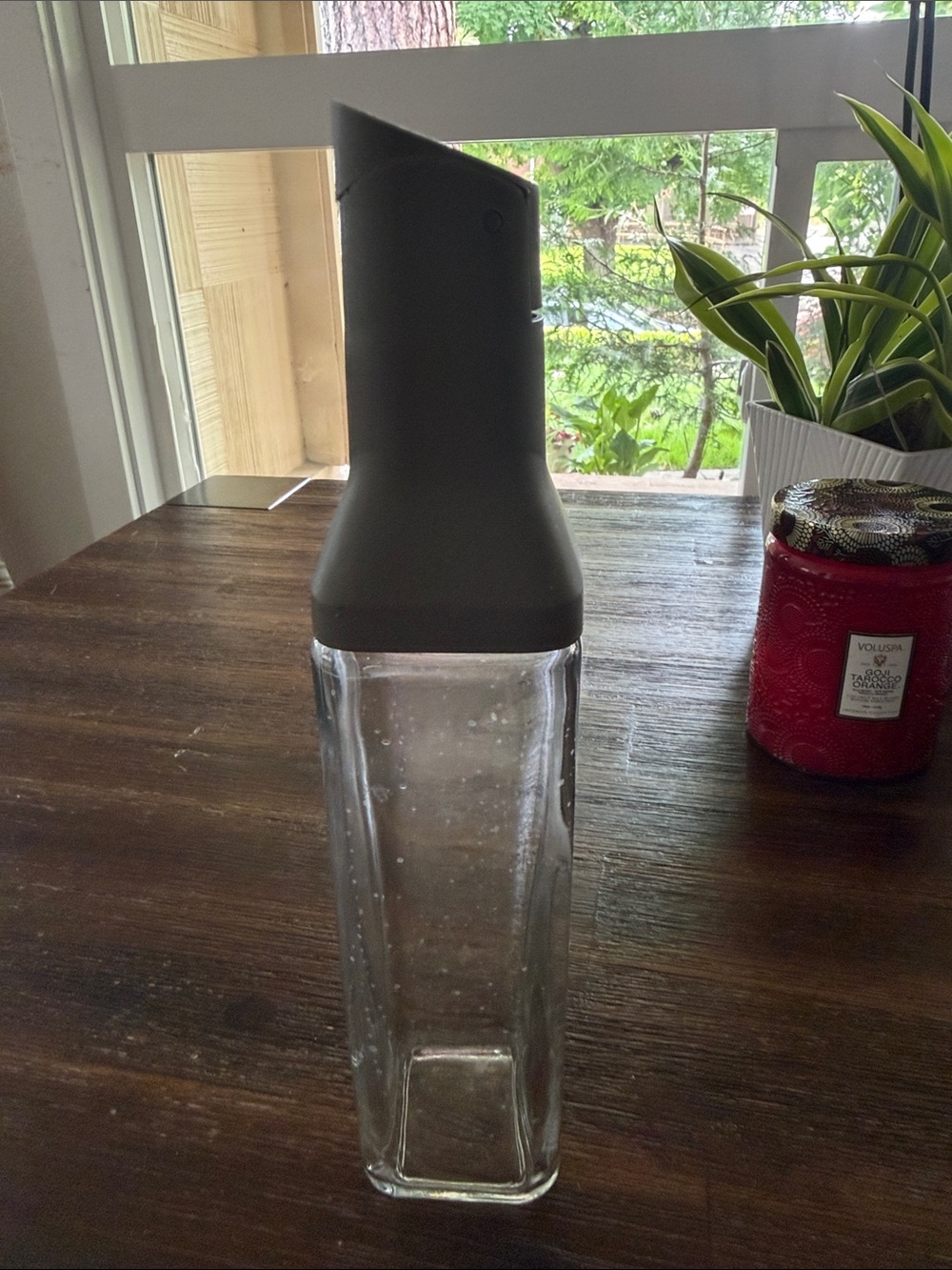Glass Oil/Vinegar Dispenser with Gray Pour Spout new